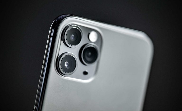 Wie kann man die iPhone 11 Pro/11 Pro Max Kamera vor Staub und Kratzern schützen?